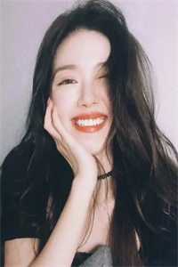 神医前妻美又飒，冷面少帅后悔了全文