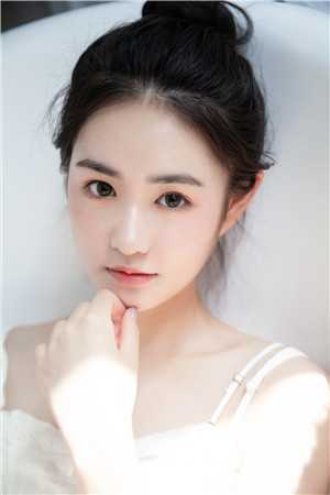 全文完结月亮向她坠落全文免费阅读笔趣阁