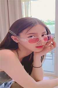 精品七零：傲娇特种兵还不束手就擒