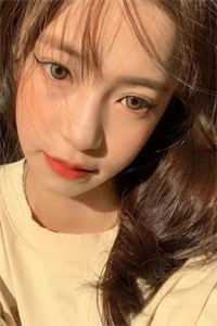 穿成炮灰后，我被反派夫人拉黑了畅读佳作