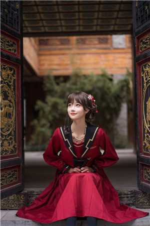 畅销小说一见钟情：我和绯闻对象的双向奔赴