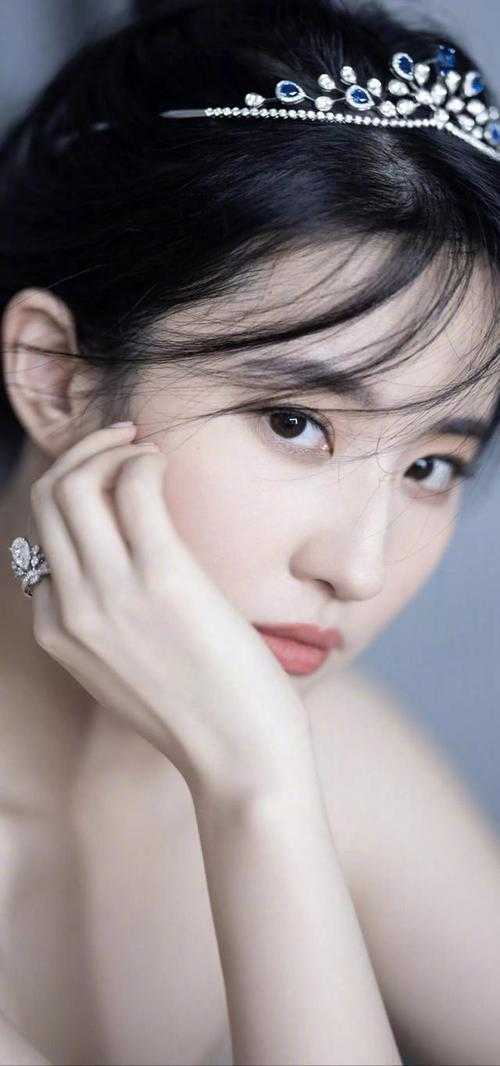 三月光阴，我成了所有人的意难平畅读精品