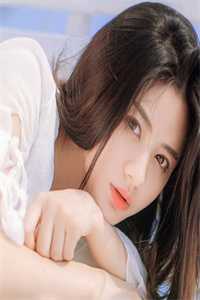 美人不正经，陛下他惯的！短篇小说