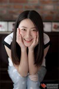 穿成暴君女儿，爹爹靠读心反败为胜短篇小说阅读