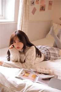 美艳女星重生后，攻略隐藏大佬