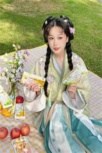 温念周祁写的小说退婚后，被前任她姐强势壁咚