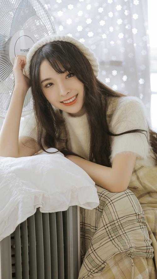 秦昊洛蔷薇写的小说强龙出狱，女神跪求复合