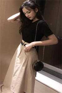 叮，万界鱼塘系统竭诚为您服务小说林砚楚云儿完结版