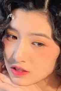 穿成女配后我用钞能力成了爽文女主苏月叶青青小说结局