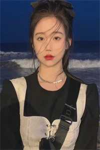 姐姐大出血时，爸爸在陪继母度蜜月翠萍池晚无删减 无广告
