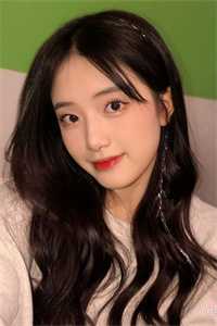 恶毒女配破产后，他们都想欺负她林晚芙秦弋全局