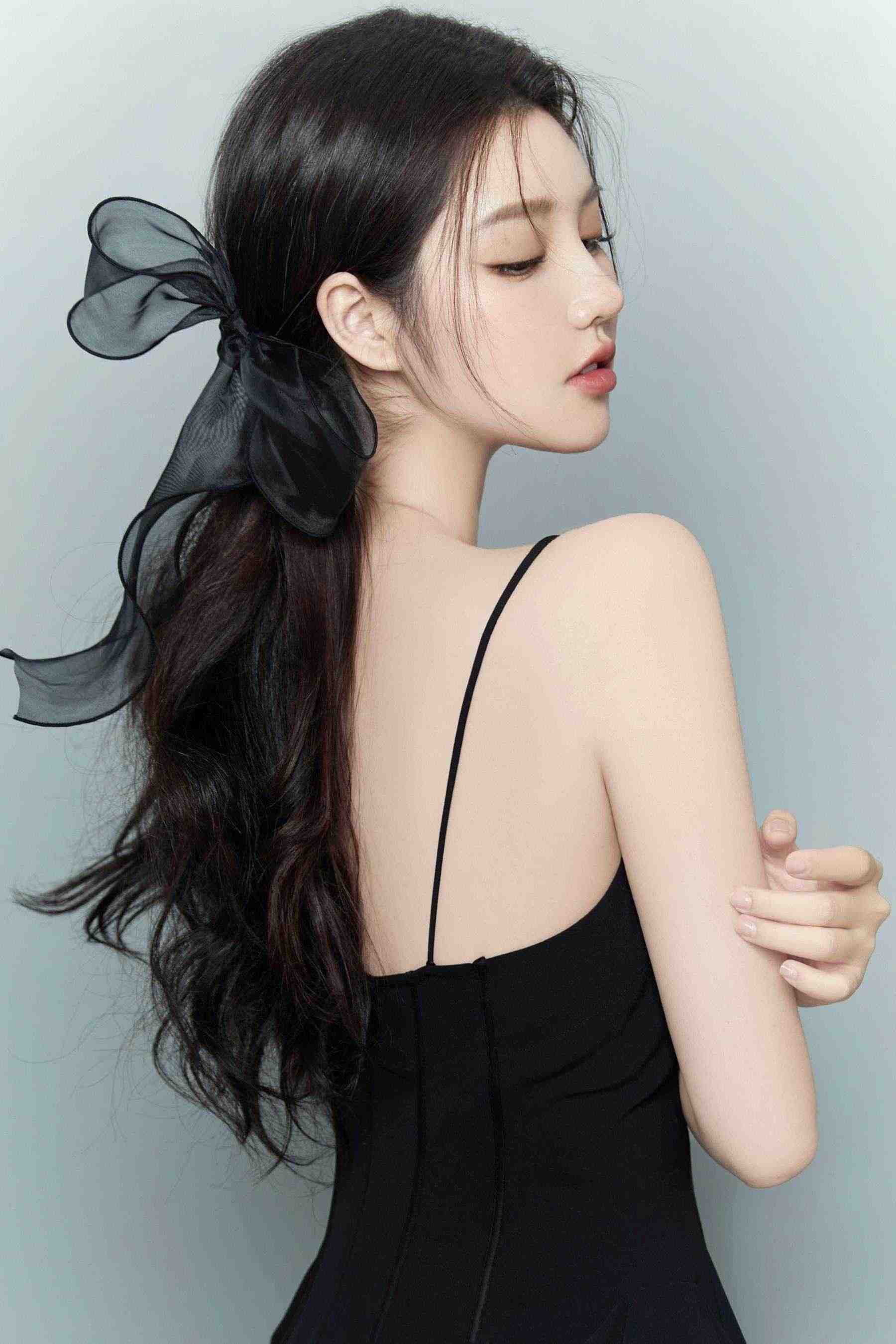 老婆为初恋送我喂饿狼后，她疯了宋如霜周淮无删减 无广告